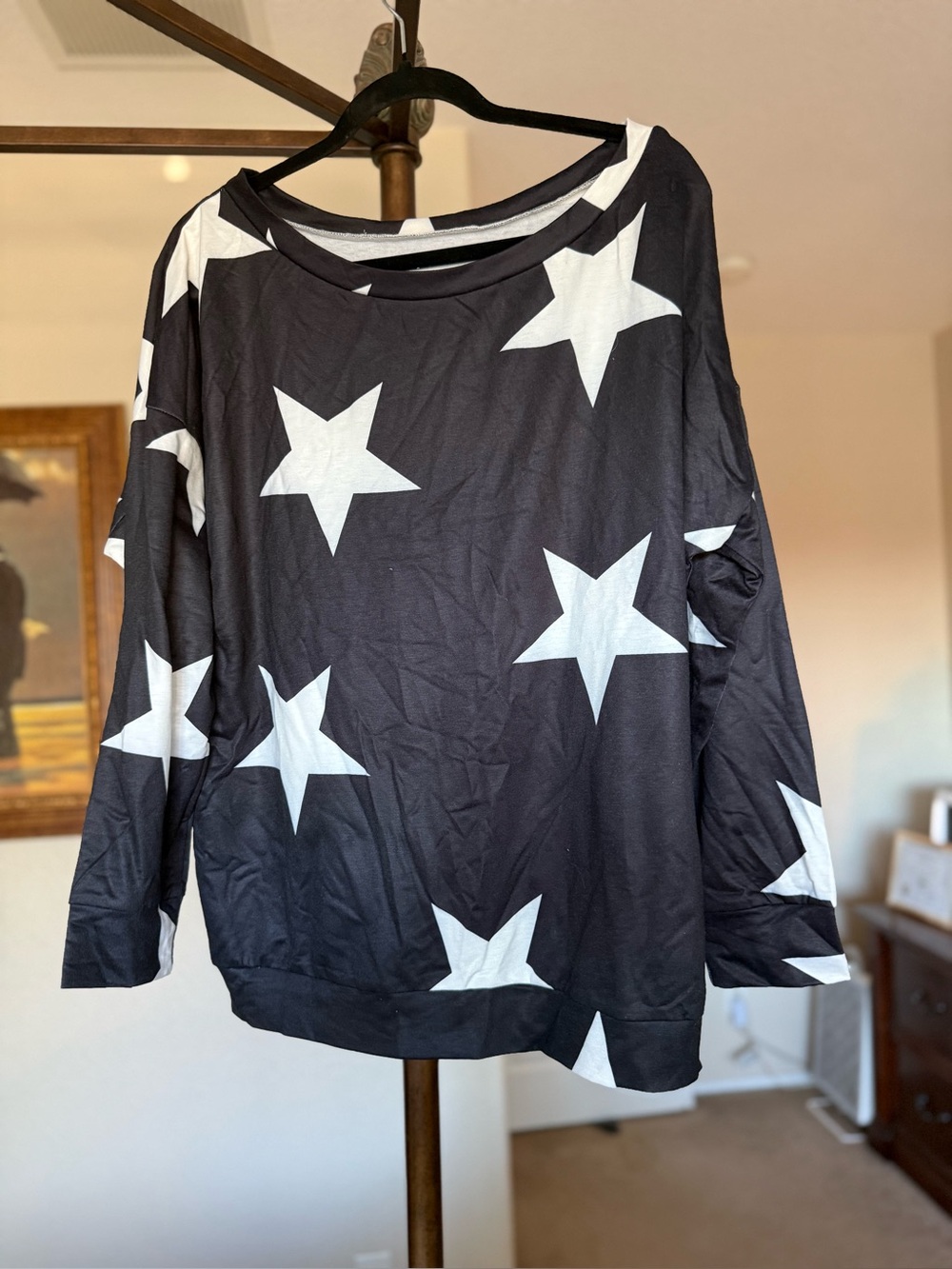 SHEIN Black Long Sleeve Top with White Star Print